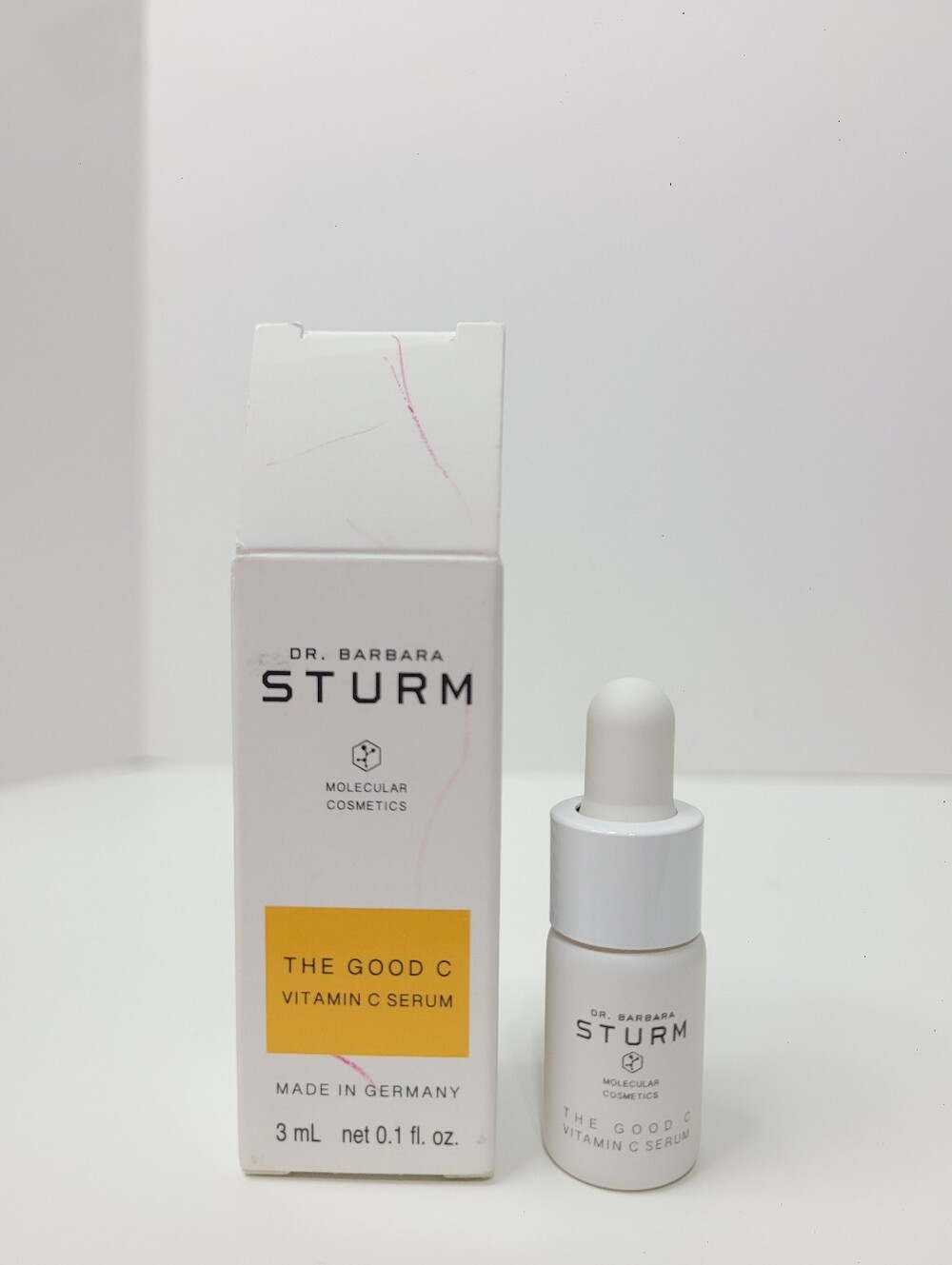 Dr. Barbara Sturm Vitamin C Serum - White & Yellow